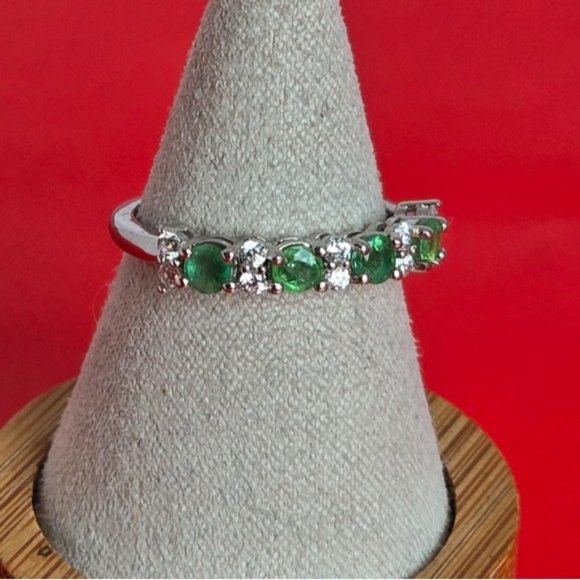 925 Sterling Silver Ring with Natural Emerald & CZ - Picture 9 of 13
